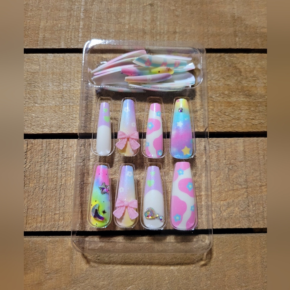 Boutique Press On Nails